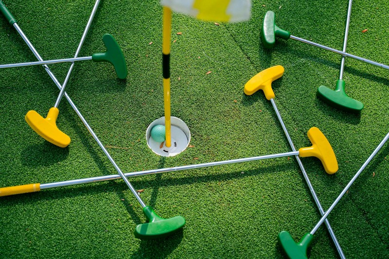 A $5 Golf Game Is Outselling Nearly Everything on Steam