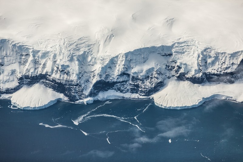 Antarctica's Winter Should Be −30°C. It Was 28 Degrees Above Normal.