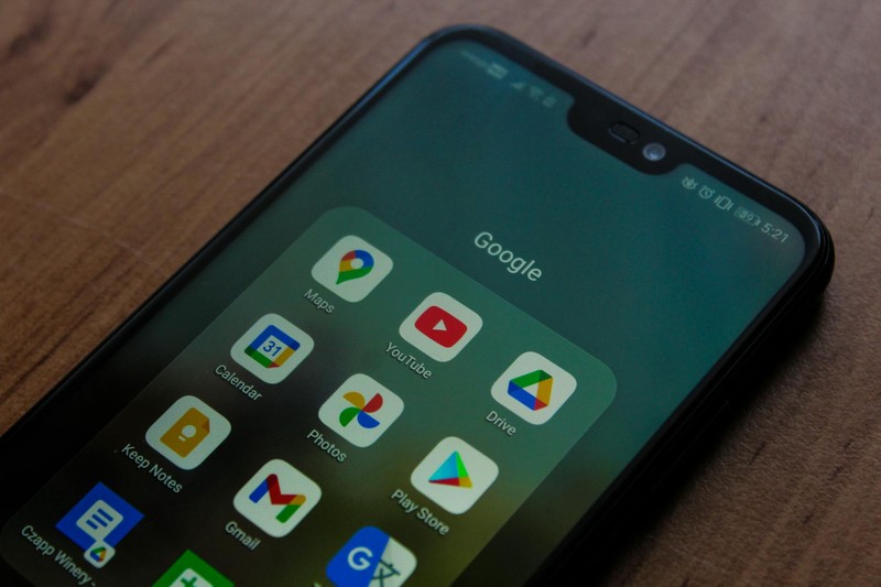 EU Orders Google to Open Android to Rival AI