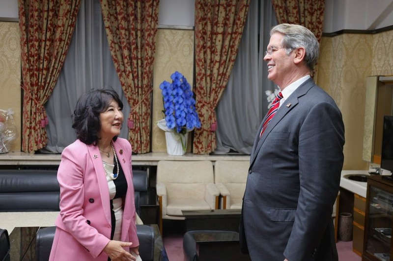 U.S. Treasury Secretary Scott Bessent meets with Japanese Finance Minister Satsuki Katayama in a formal diplomatic setting