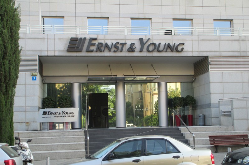 EY Retracts Study After Outside Researchers Catch AI Hallucinations