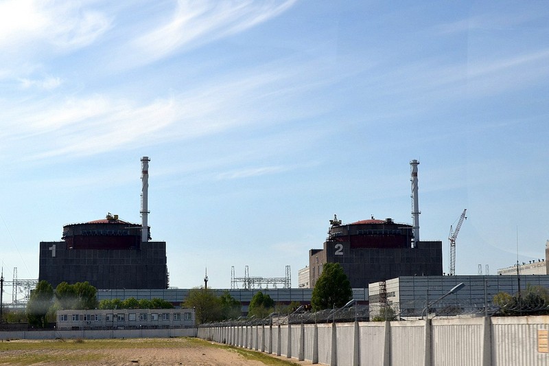 Drone Strike at Zaporizhzhia Nuclear Plant as Russia-Ukraine Air War Escalates